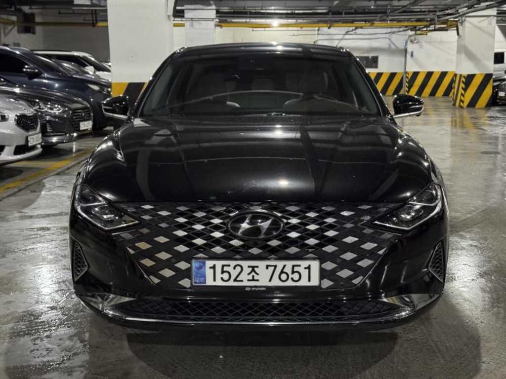 HYUNDAI Grandeur - Vista 2