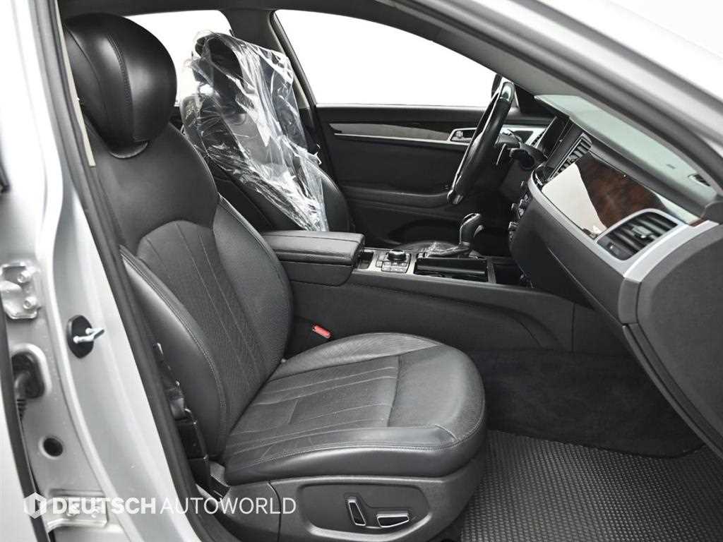 HYUNDAI Genesis - Vista 10