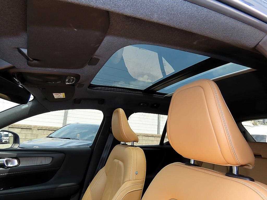 Volvo XC40 2021 Gris - Importación desde Corea - HF Imports Iquique - Foto 16