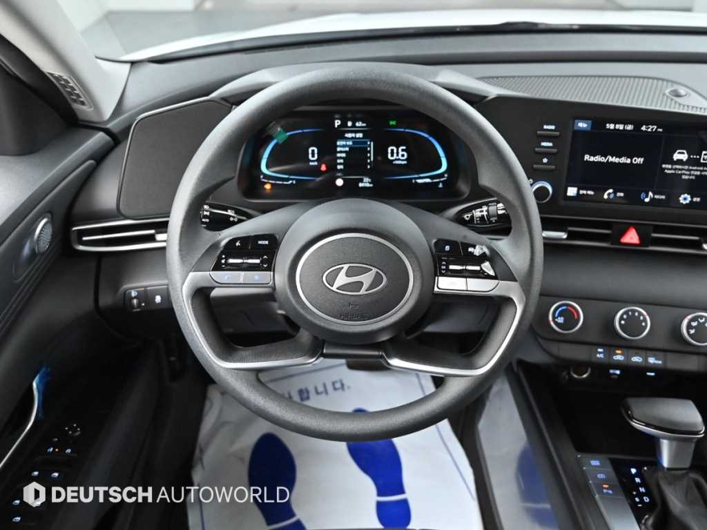 HYUNDAI Avante 2026 Blanco - Importación desde Corea - HF Imports Iquique - Foto 13