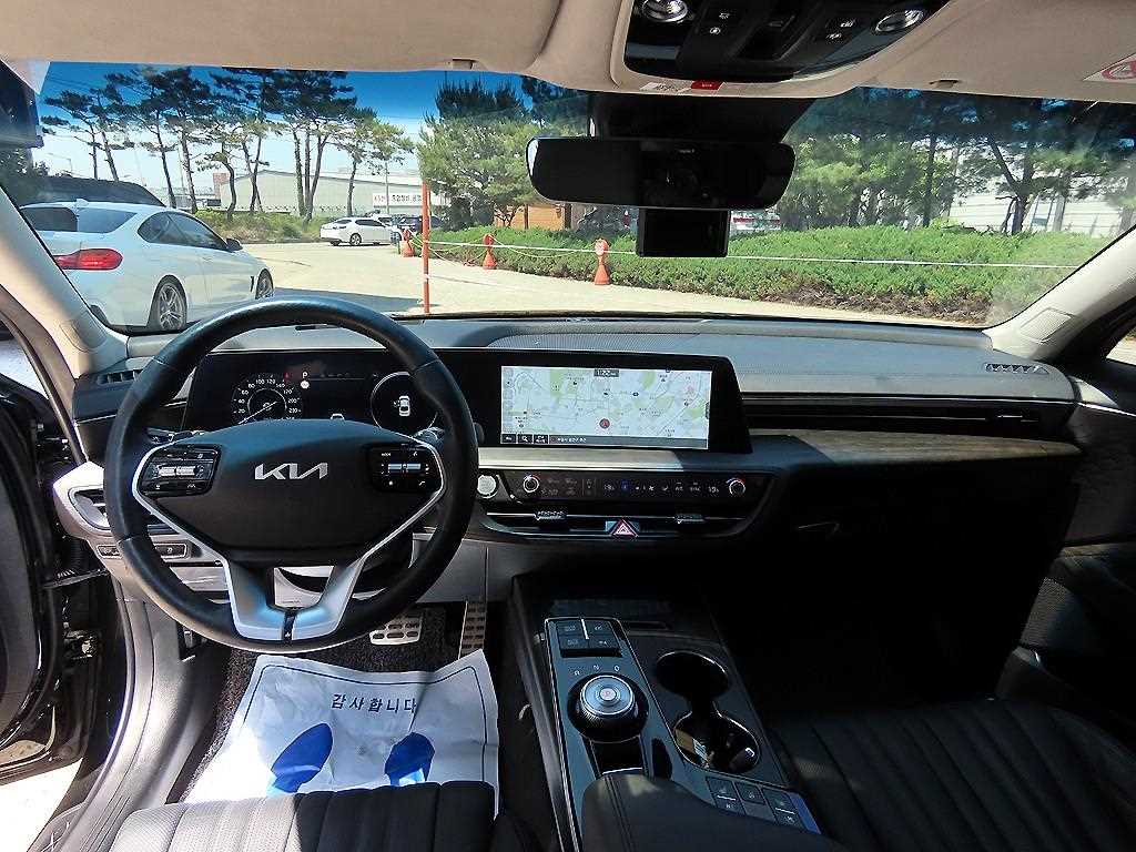 KIA K8 - Vista 7