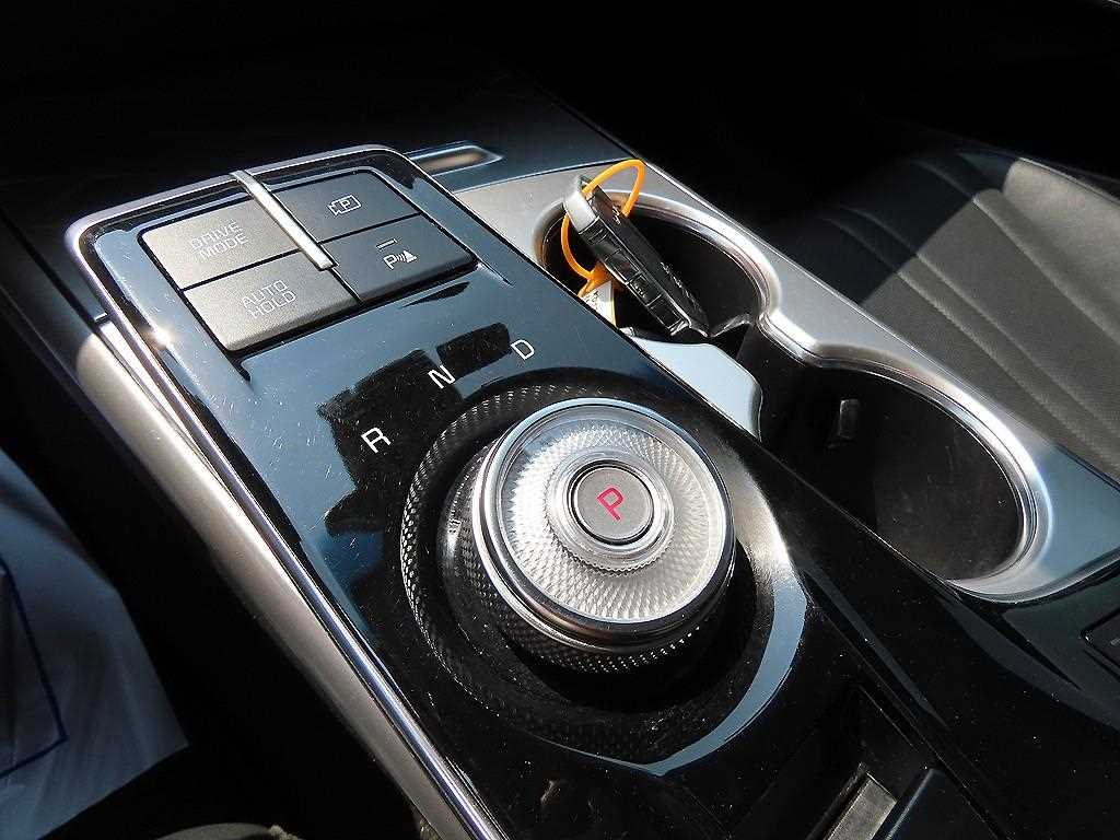 KIA K8 - Vista 11