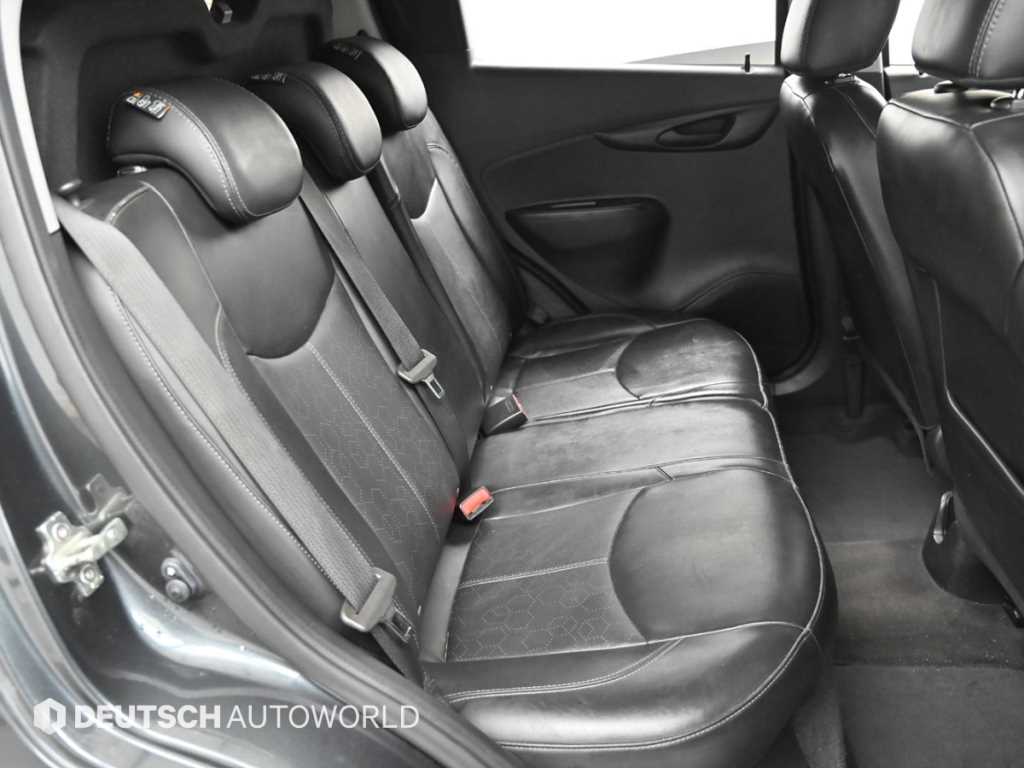 Chevrolet Spark - Vista 12