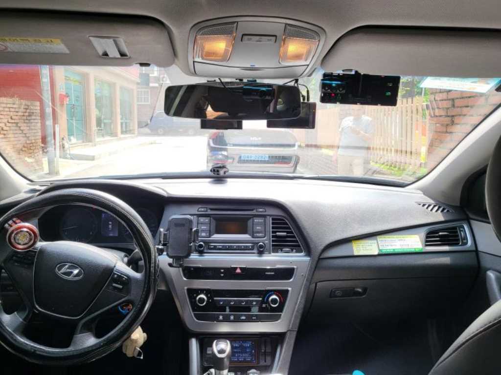 HYUNDAI Sonata - Vista 6