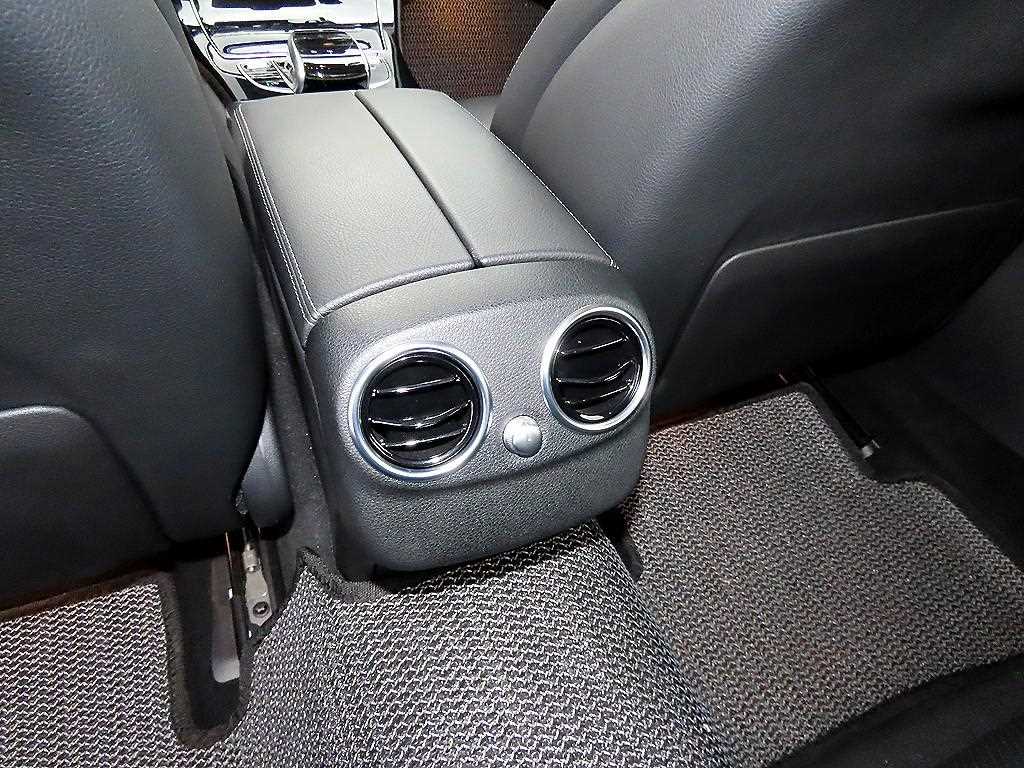 Mercedes Benz C Class 2017 - Importación desde Corea - HF Imports Iquique - Foto 17