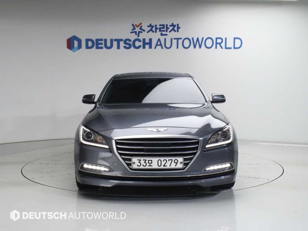HYUNDAI Genesis - Vista 3