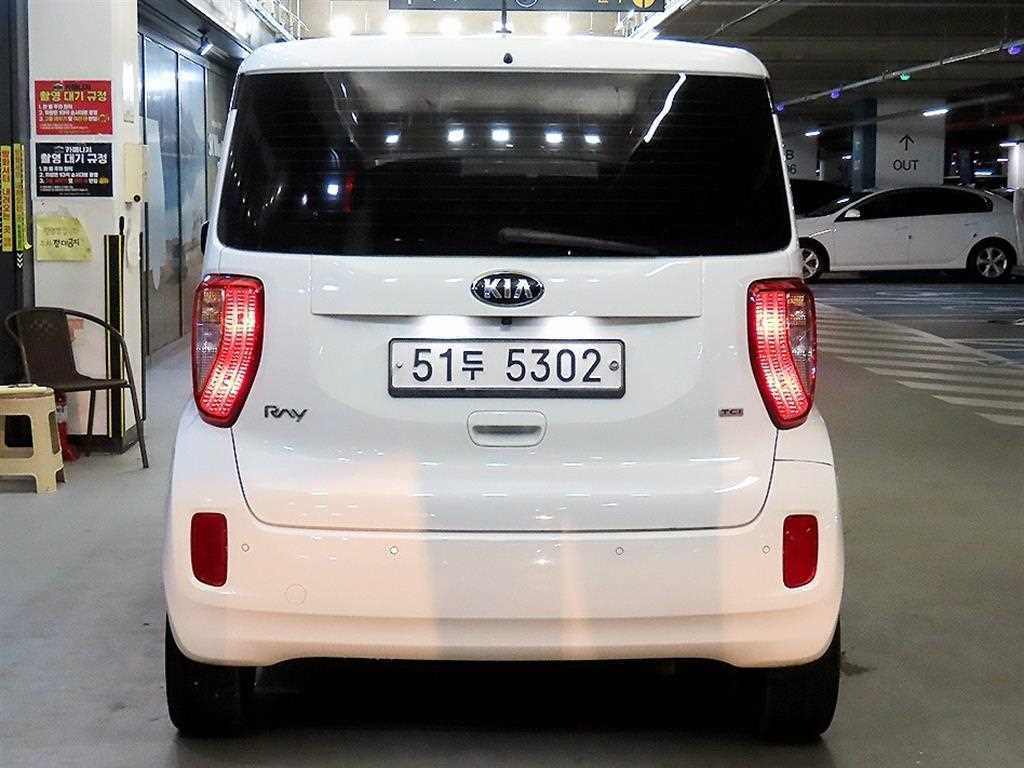 KIA Ray - Vista 5