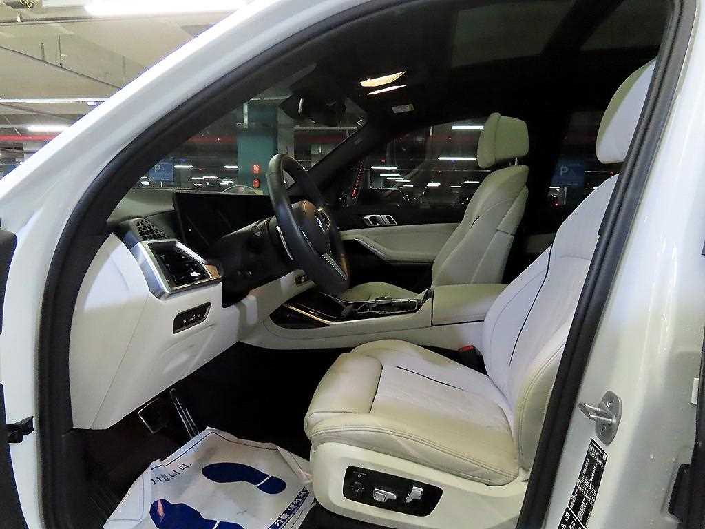 BMW X7 - Vista 6