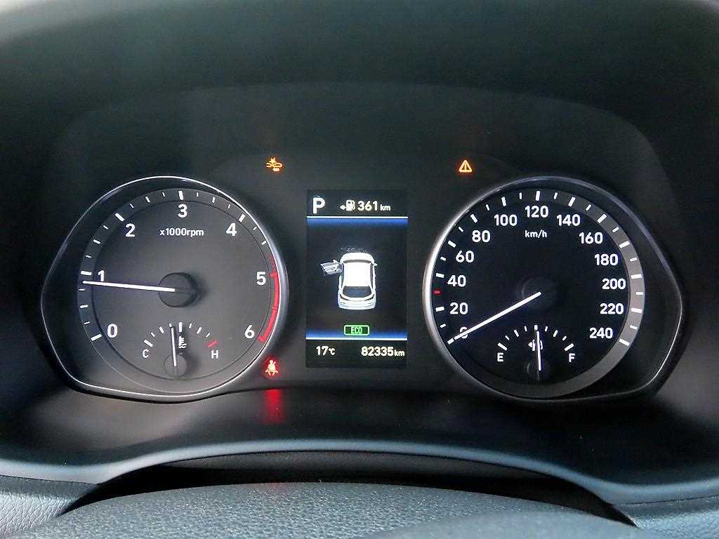 HYUNDAI i30 - Vista 9