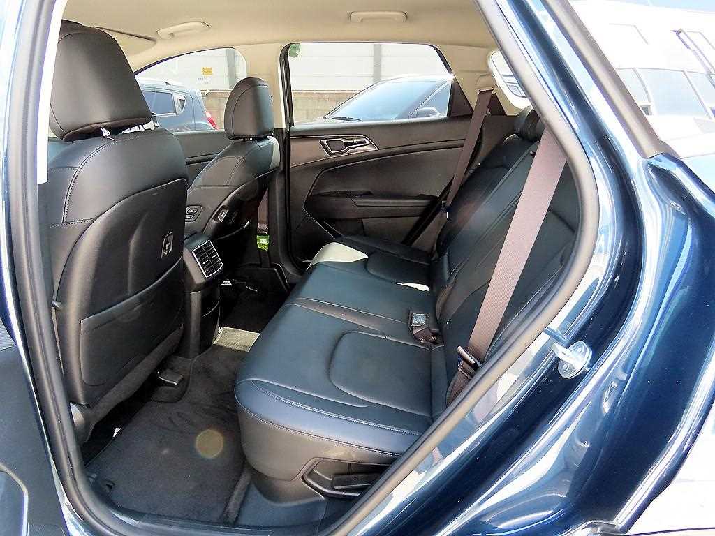 KIA Sportage - Vista 6