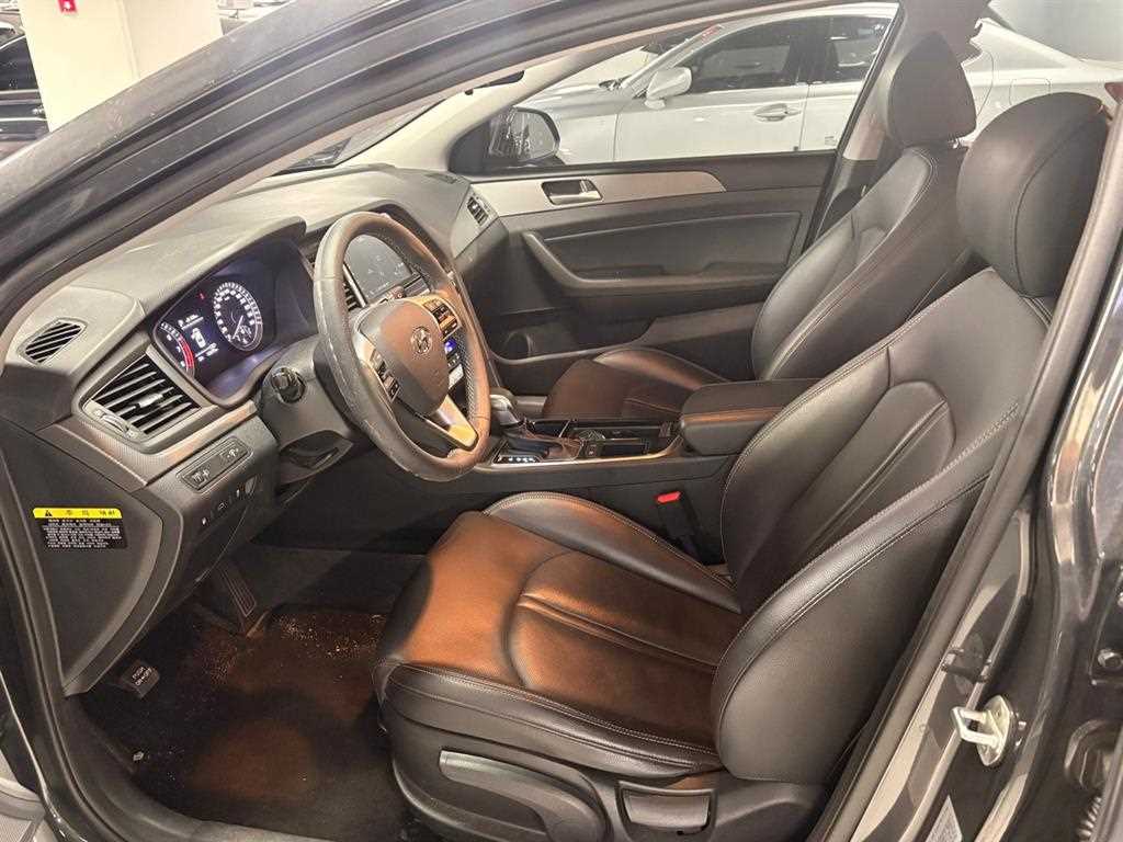 HYUNDAI Sonata - Vista 5