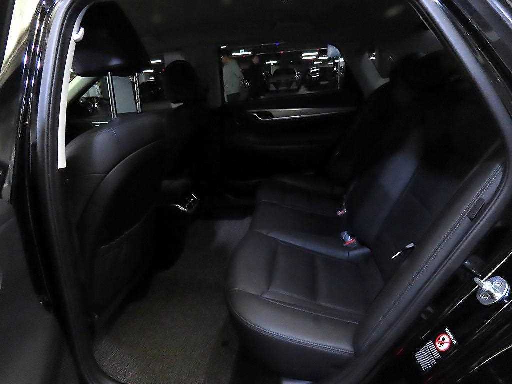 HYUNDAI Grandeur - Vista 7