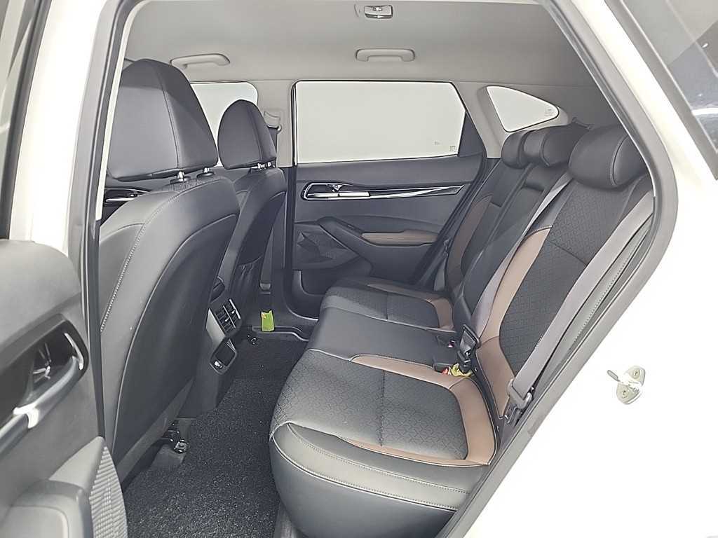 KIA Seltos - Vista 12