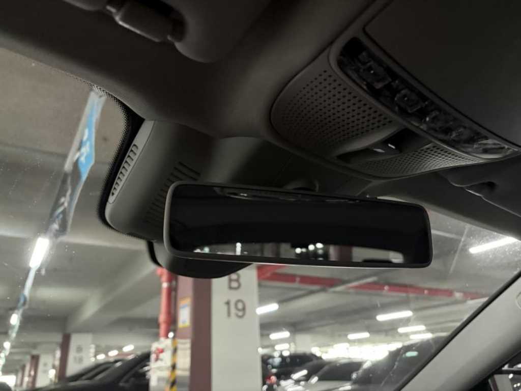 Mercedes Benz E class - Vista 11