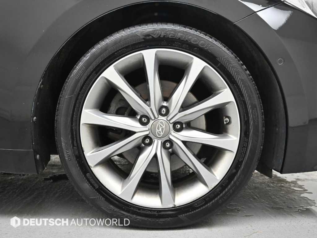HYUNDAI Grandeur - Vista 5