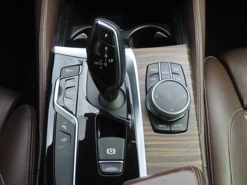 BMW 5 Series - Vista 11