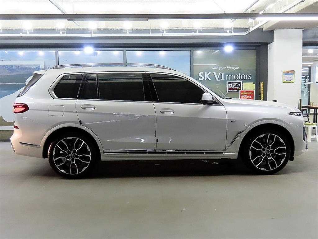 BMW X7 - Vista 3