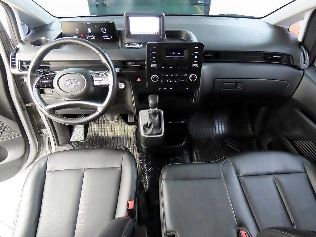 HYUNDAI Staria - Vista 7