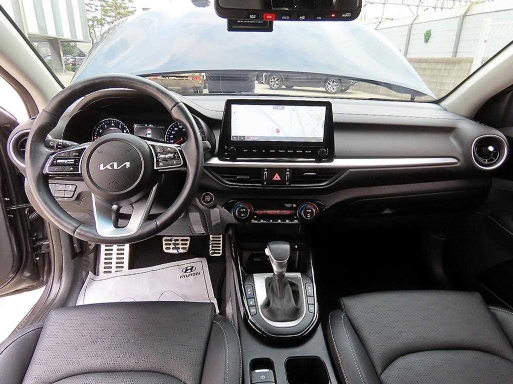 KIA K3 - Vista 7