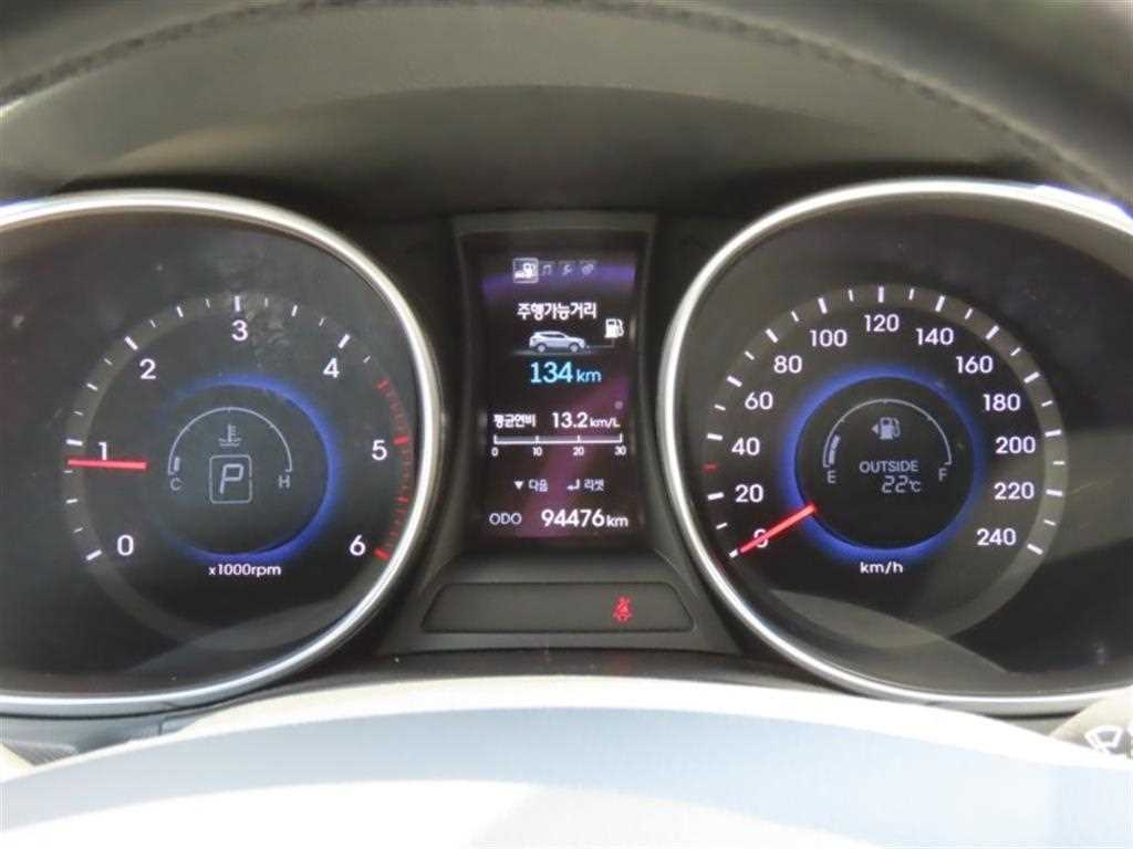 HYUNDAI Santa Fe - Vista 5