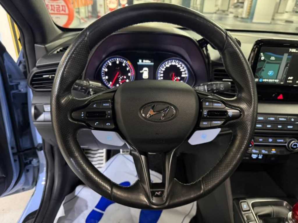 HYUNDAI Veloster - Vista 8
