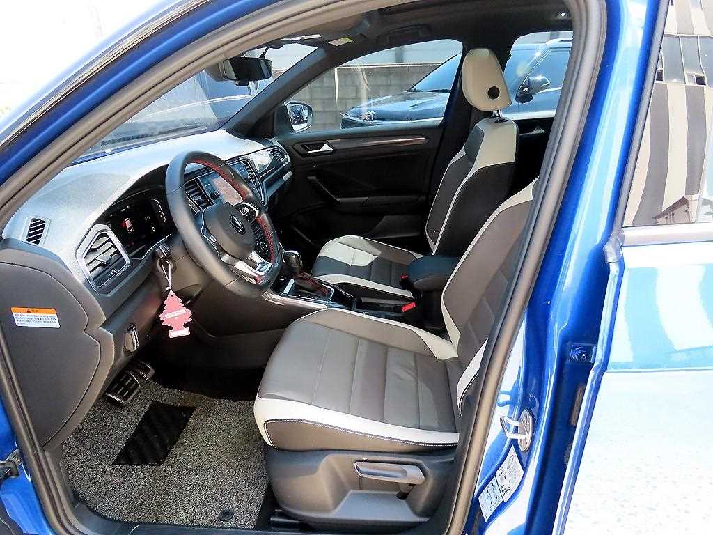Volkswagen T-Roc - Vista 5