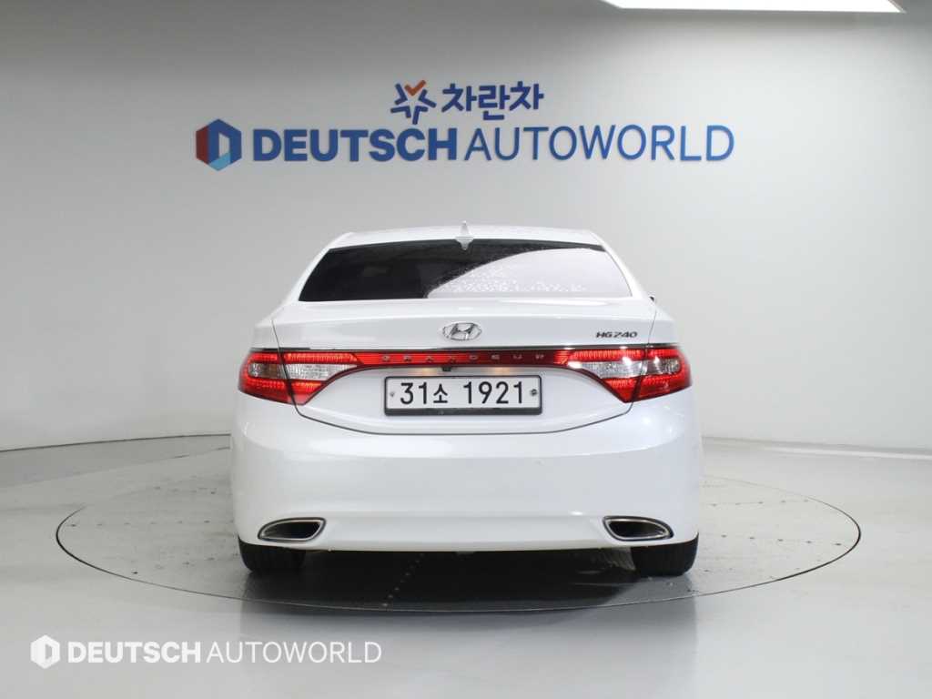 HYUNDAI Grandeur - Vista 4