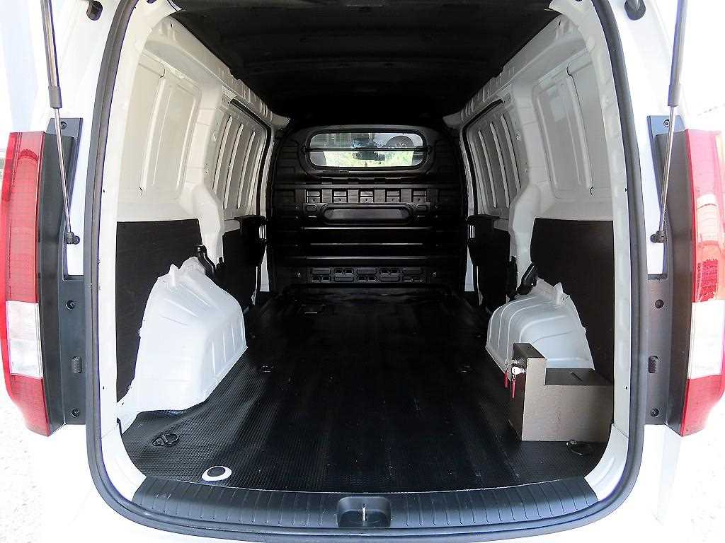HYUNDAI Staria 2022 Blanco - Importación desde Corea - HF Imports Iquique - Foto 15