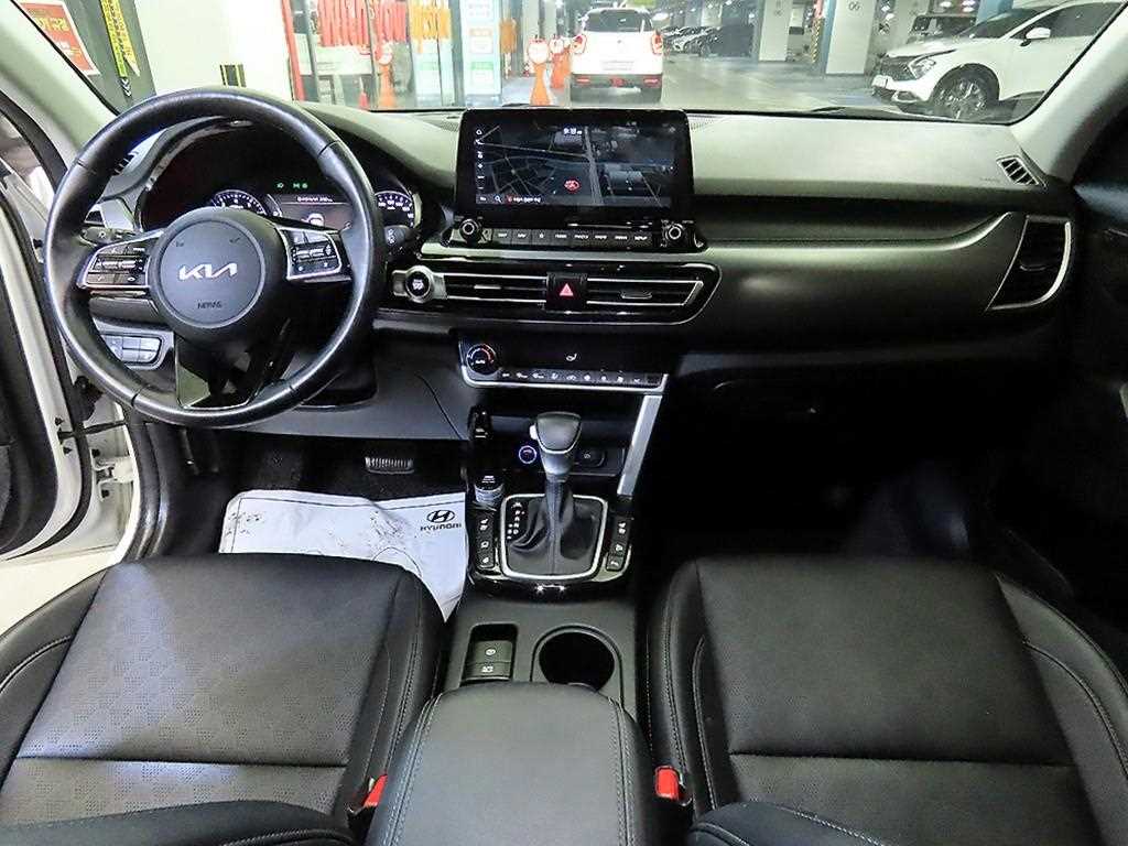 KIA Seltos - Vista 10