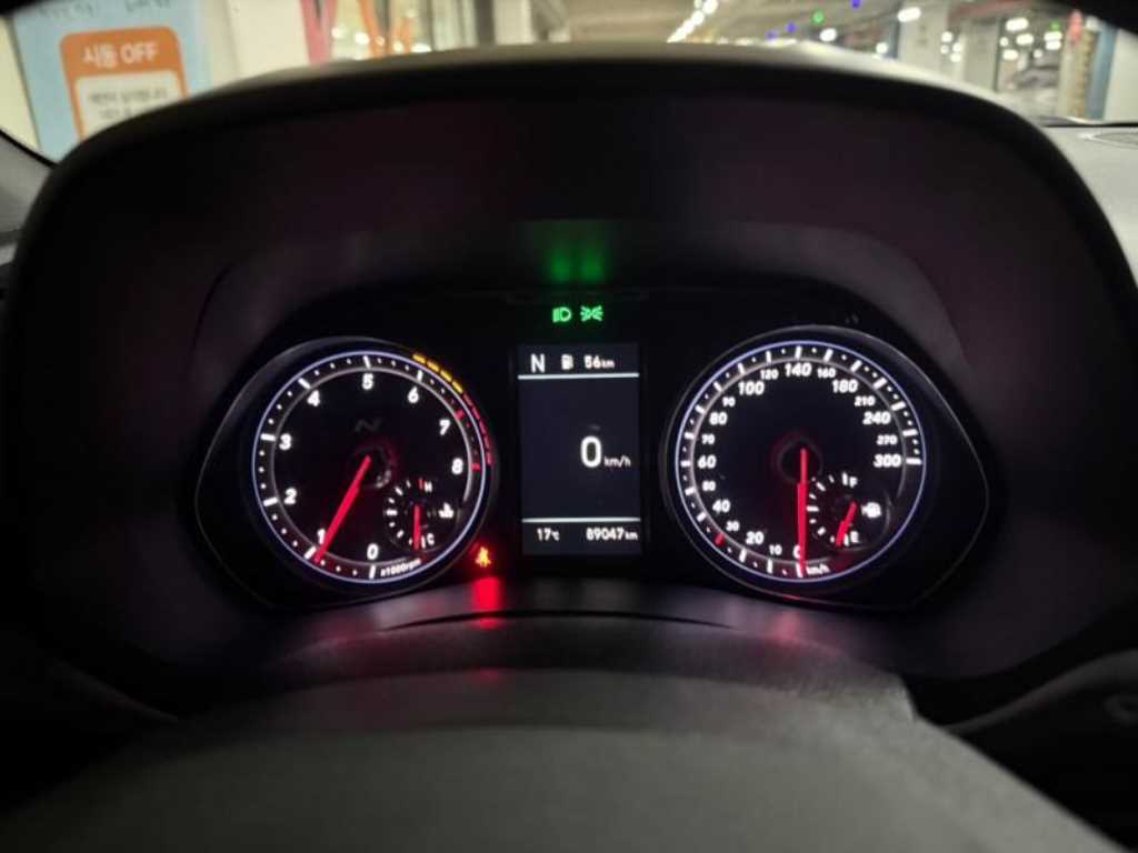 HYUNDAI Veloster - Vista 9