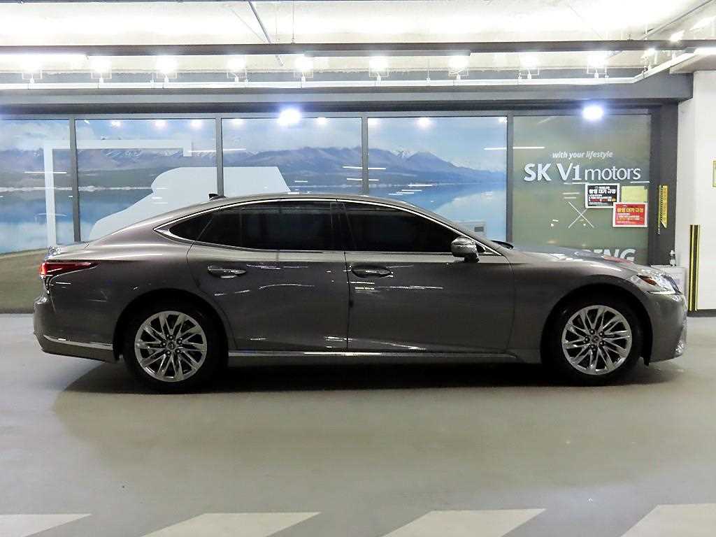 Lexus LS - Vista 2
