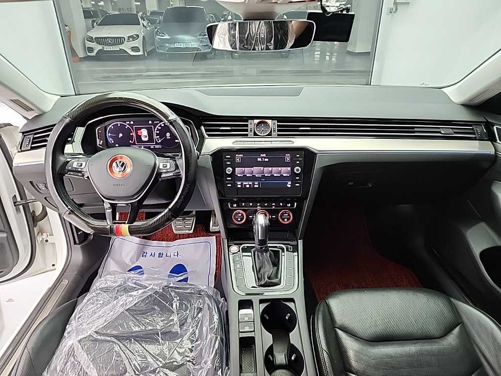 Volkswagen Arteon - Vista 7