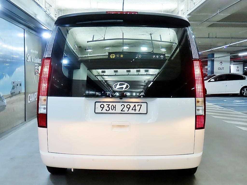 HYUNDAI Staria - Vista 5