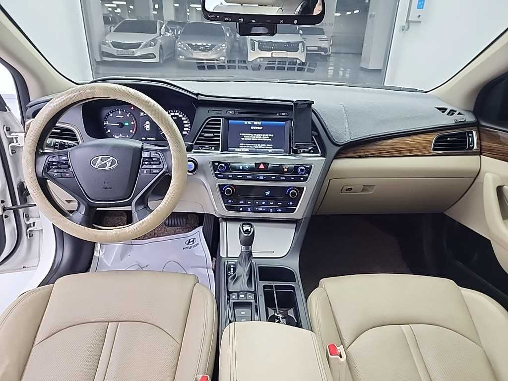 HYUNDAI Sonata - Vista 7