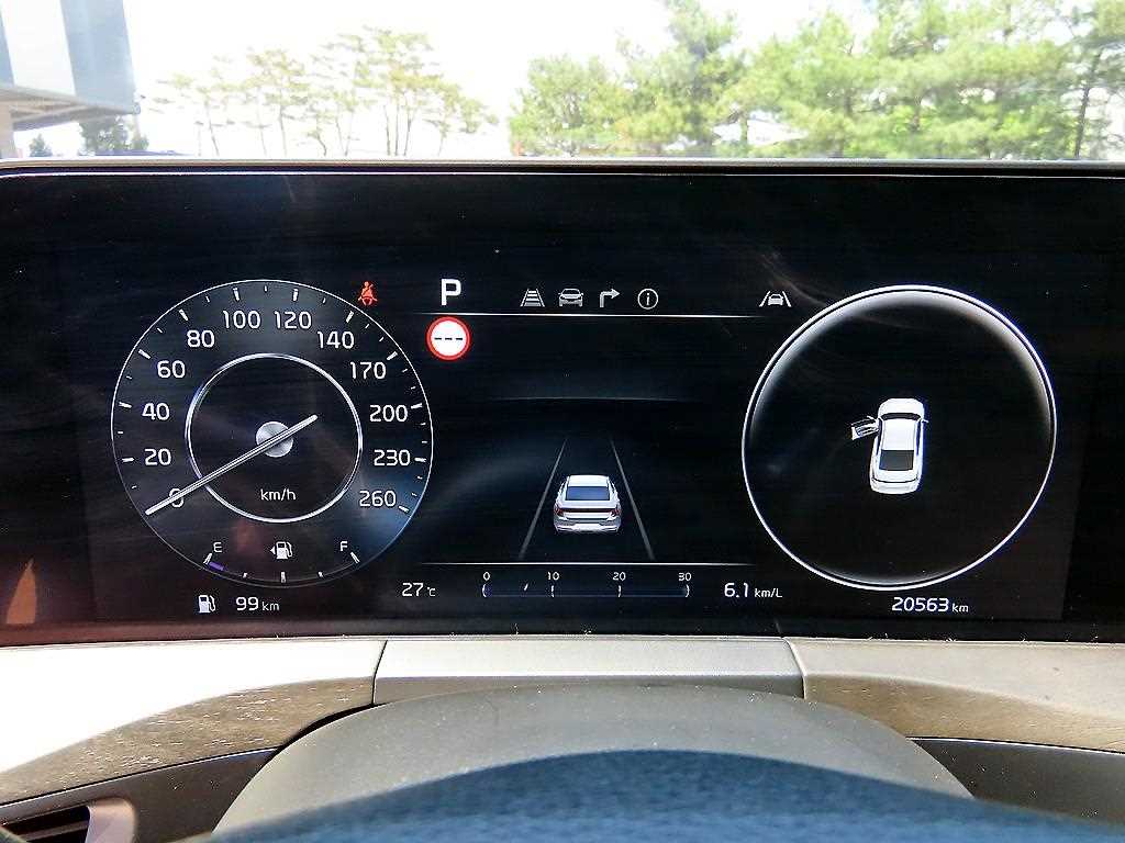 KIA K8 - Vista 9