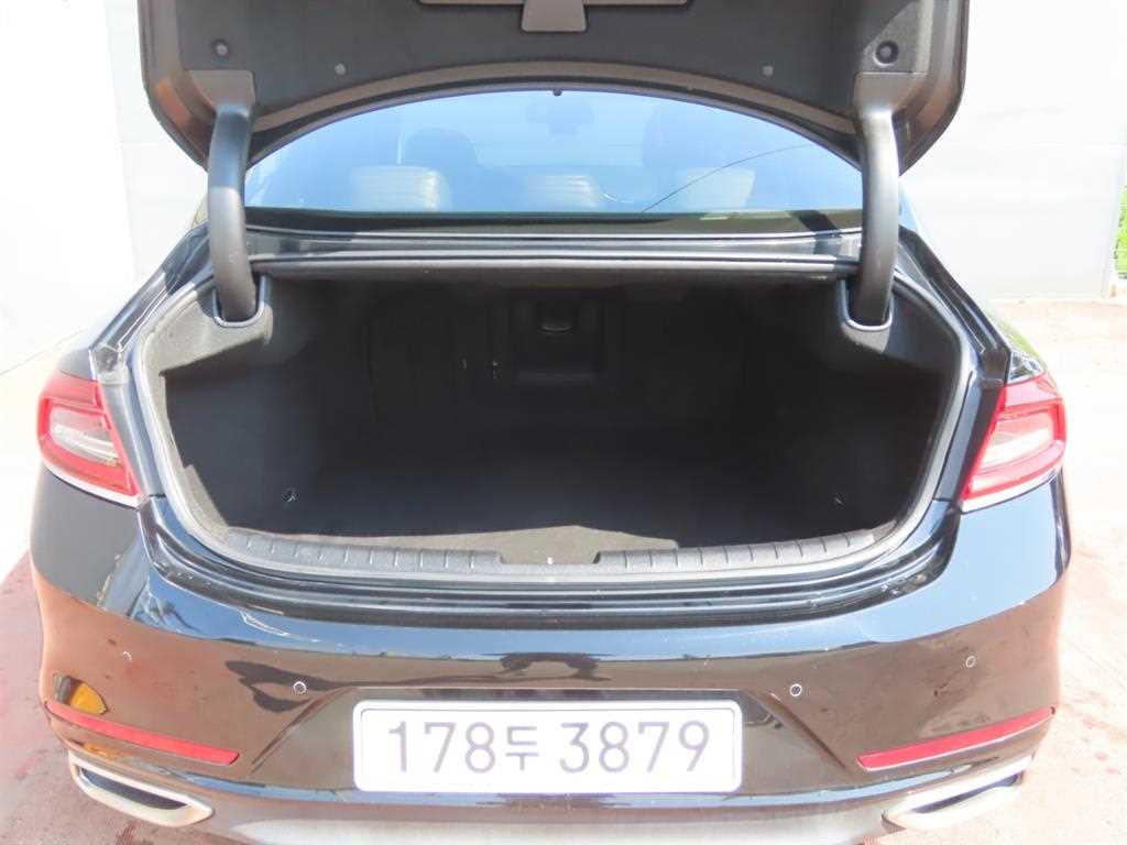 HYUNDAI Grandeur - Vista 5