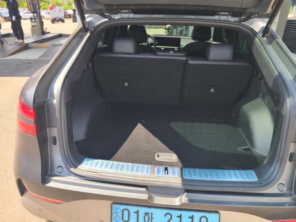 Genesis GV60 - Vista 6