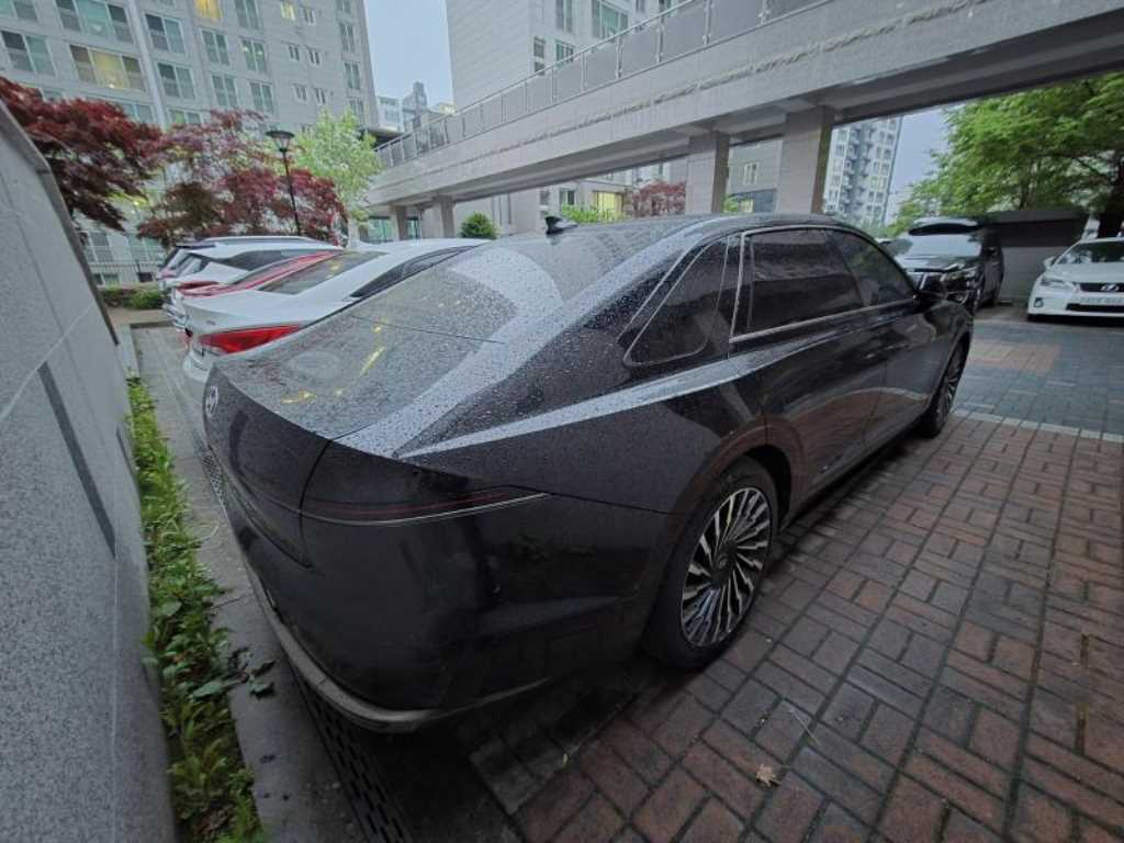 HYUNDAI Grandeur - Vista 4
