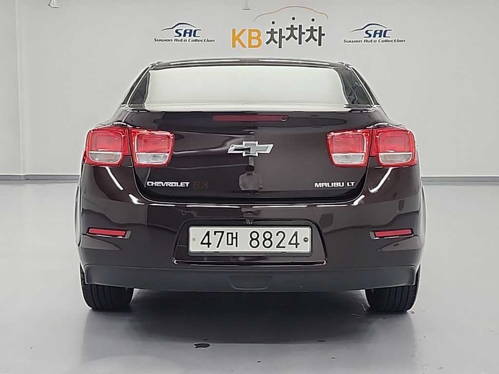 Chevrolet Malibu - Vista 3