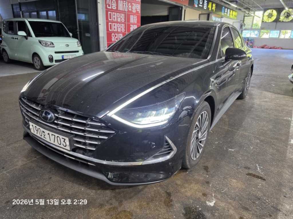 HYUNDAI Sonata - Vista 2