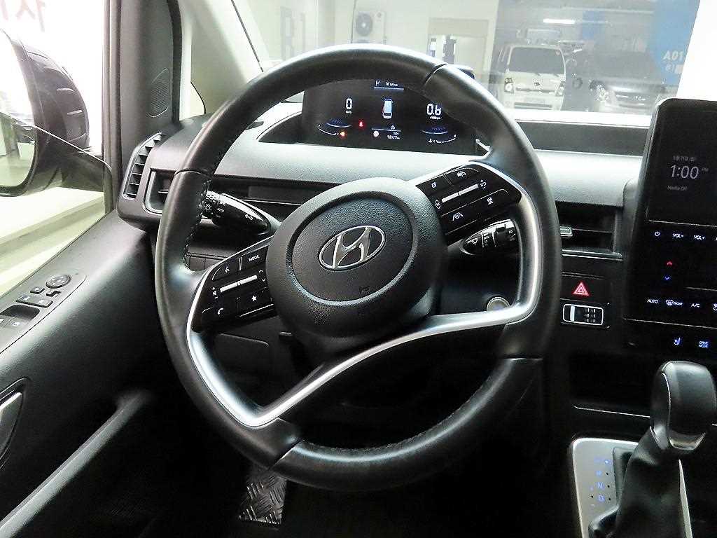 HYUNDAI Staria - Vista 7