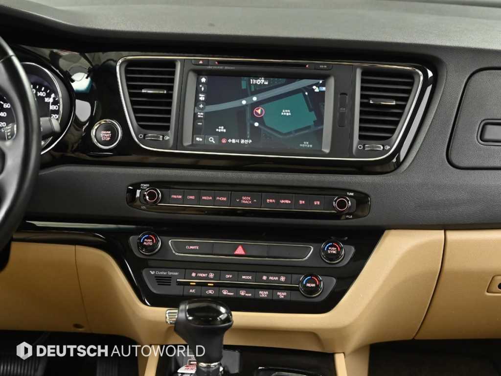 KIA Carnival 2016 - Importación desde Corea - HF Imports Iquique - Foto 14