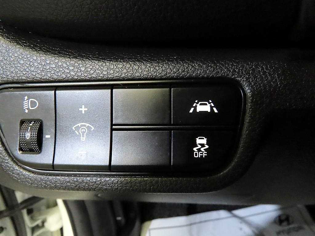 KIA Seltos 2023 Blanco - Importación desde Corea - HF Imports Iquique - Foto 14