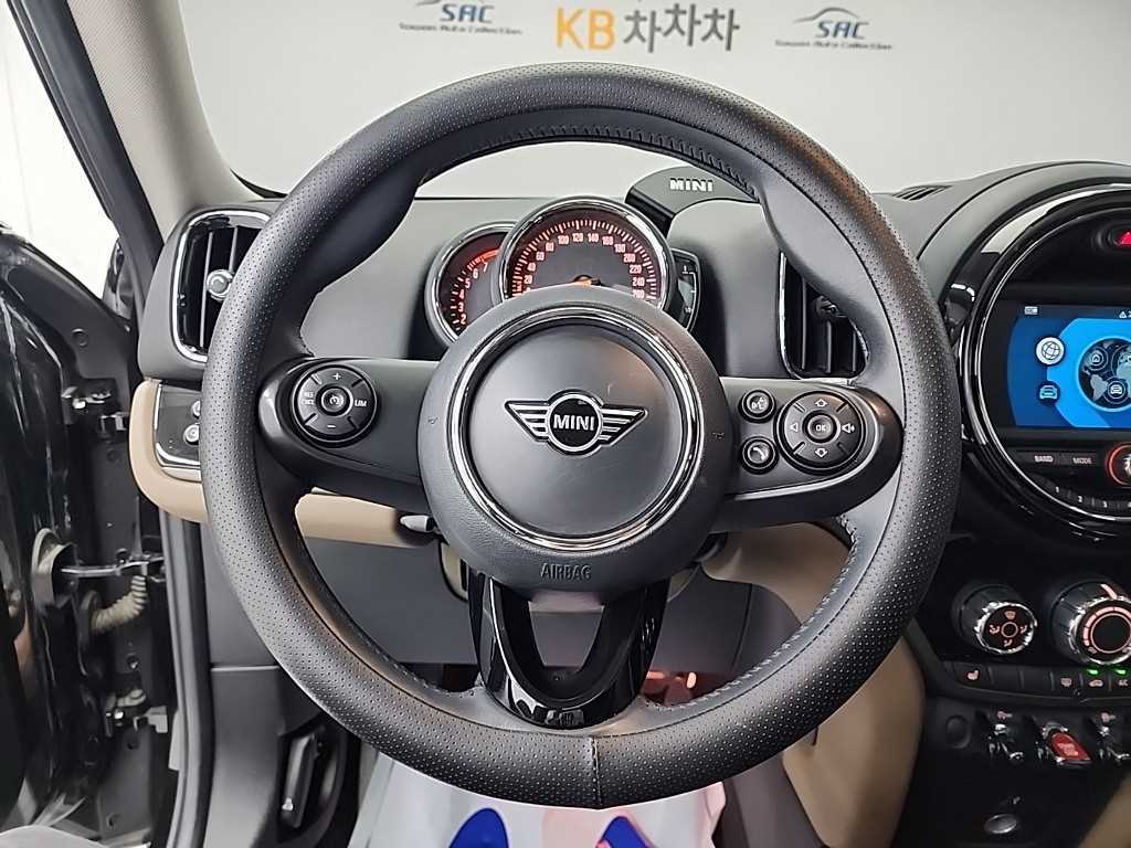 Mini Countryman - Vista 9