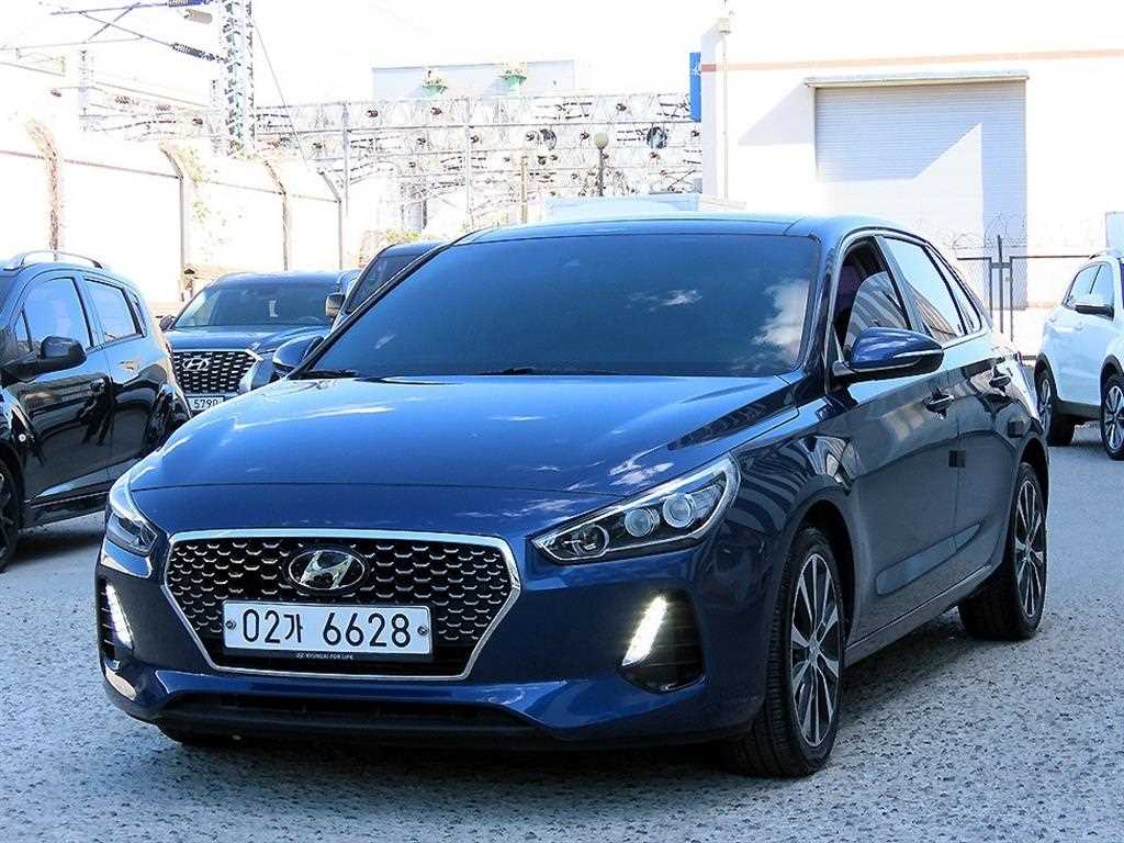 HYUNDAI i30 - Vista 2