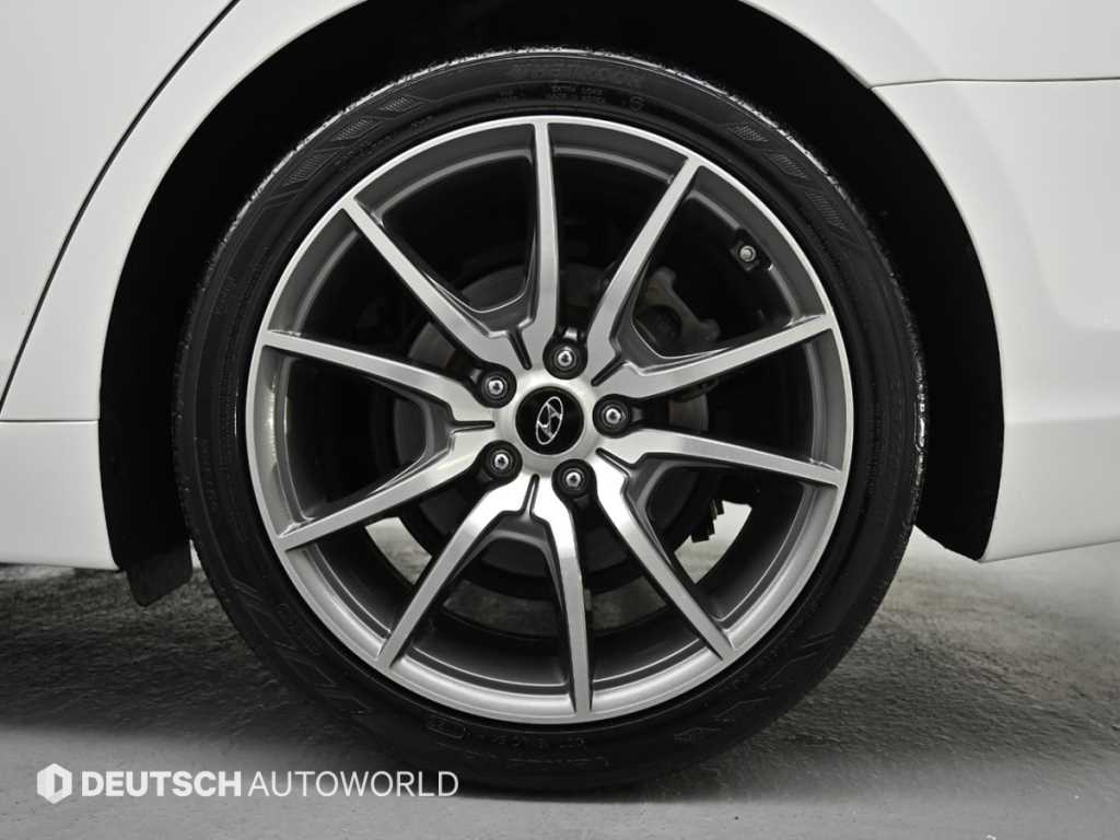 HYUNDAI Grandeur - Vista 5