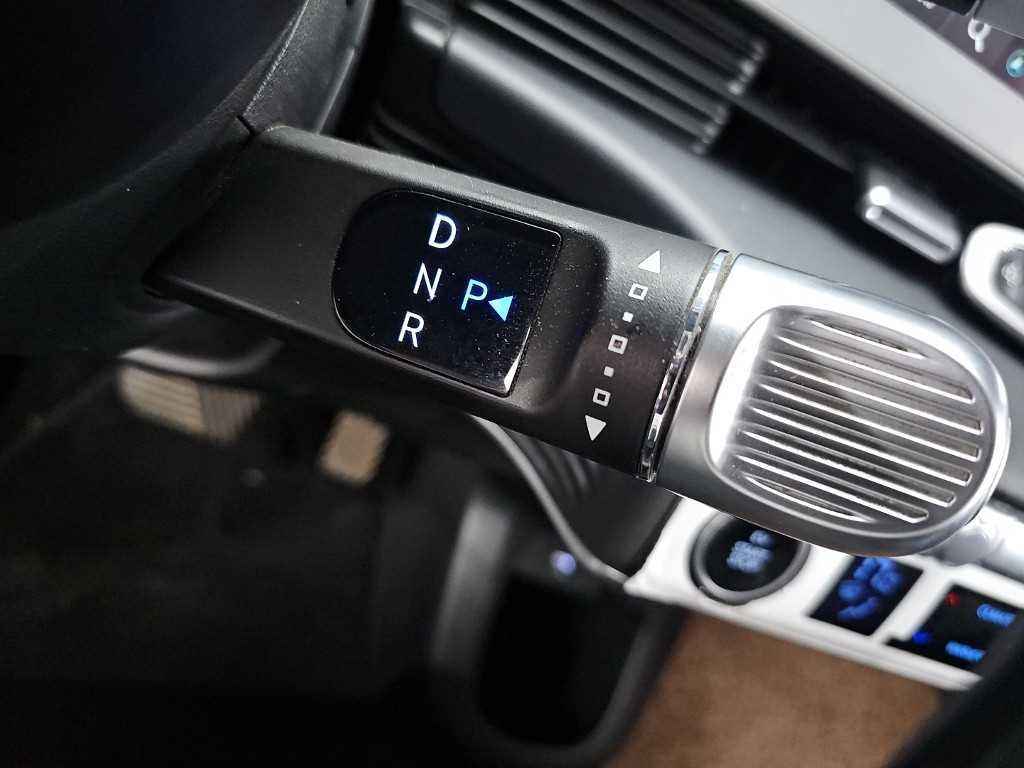 HYUNDAI Ioniq 5 - Vista 8