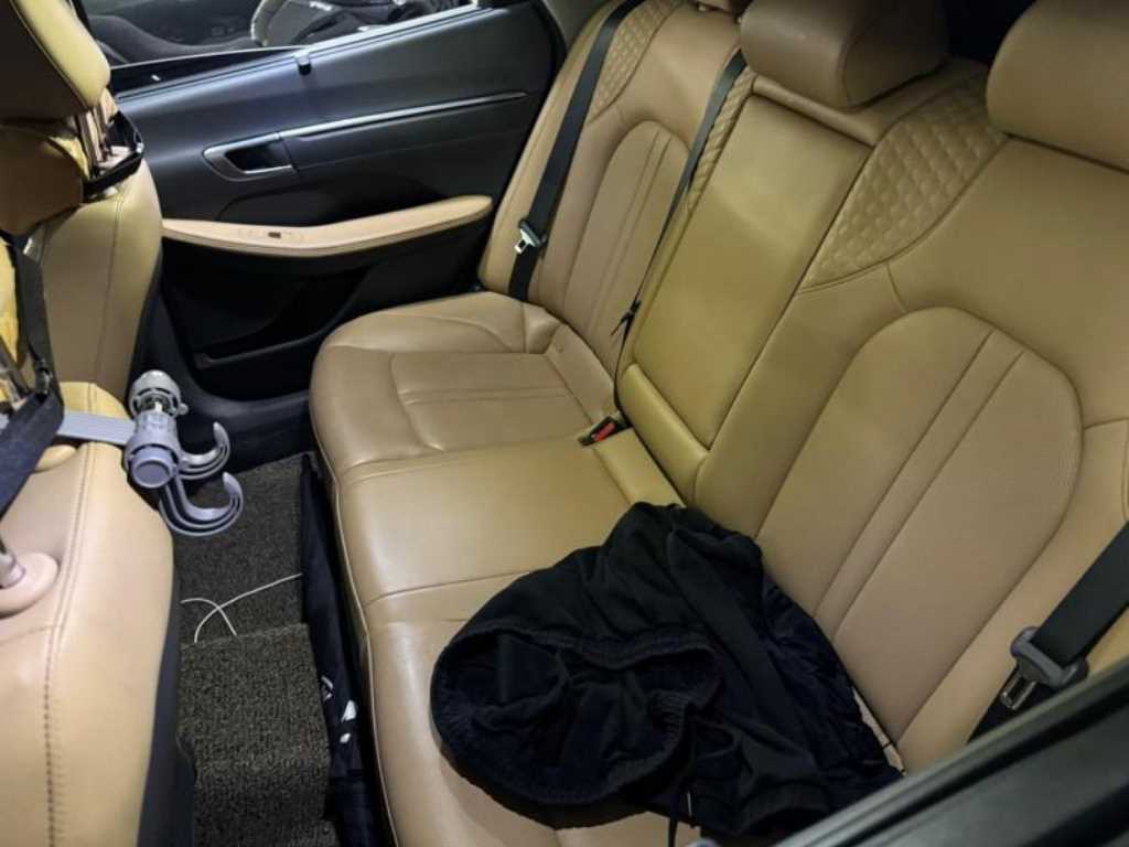 HYUNDAI Sonata - Vista 5