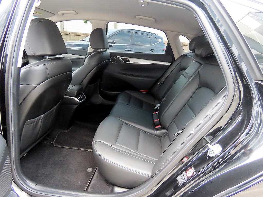 HYUNDAI Grandeur - Vista 6