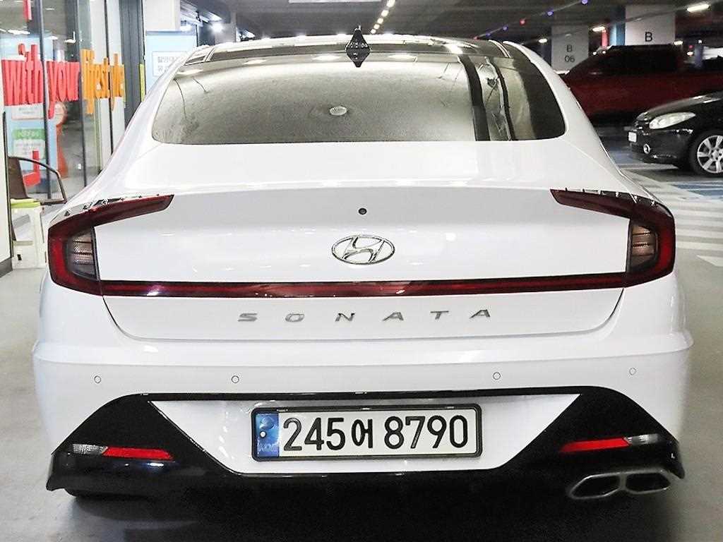 HYUNDAI Sonata - Vista 5